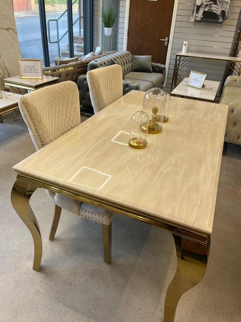 Louis Marble & Gold Dining Table With Quilted Gold Lion Knocker Velvet Chairs