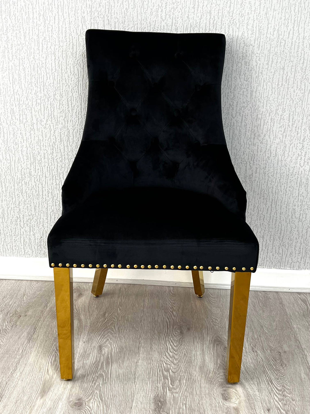 Louis Marble & Gold Dining Table With Quilted Gold Lion Knocker Velvet Chairs
