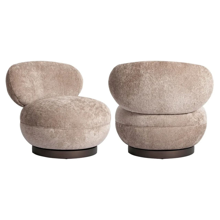 Richmond Interiors Jace Be Easy Sand Swivel Lounge Chair