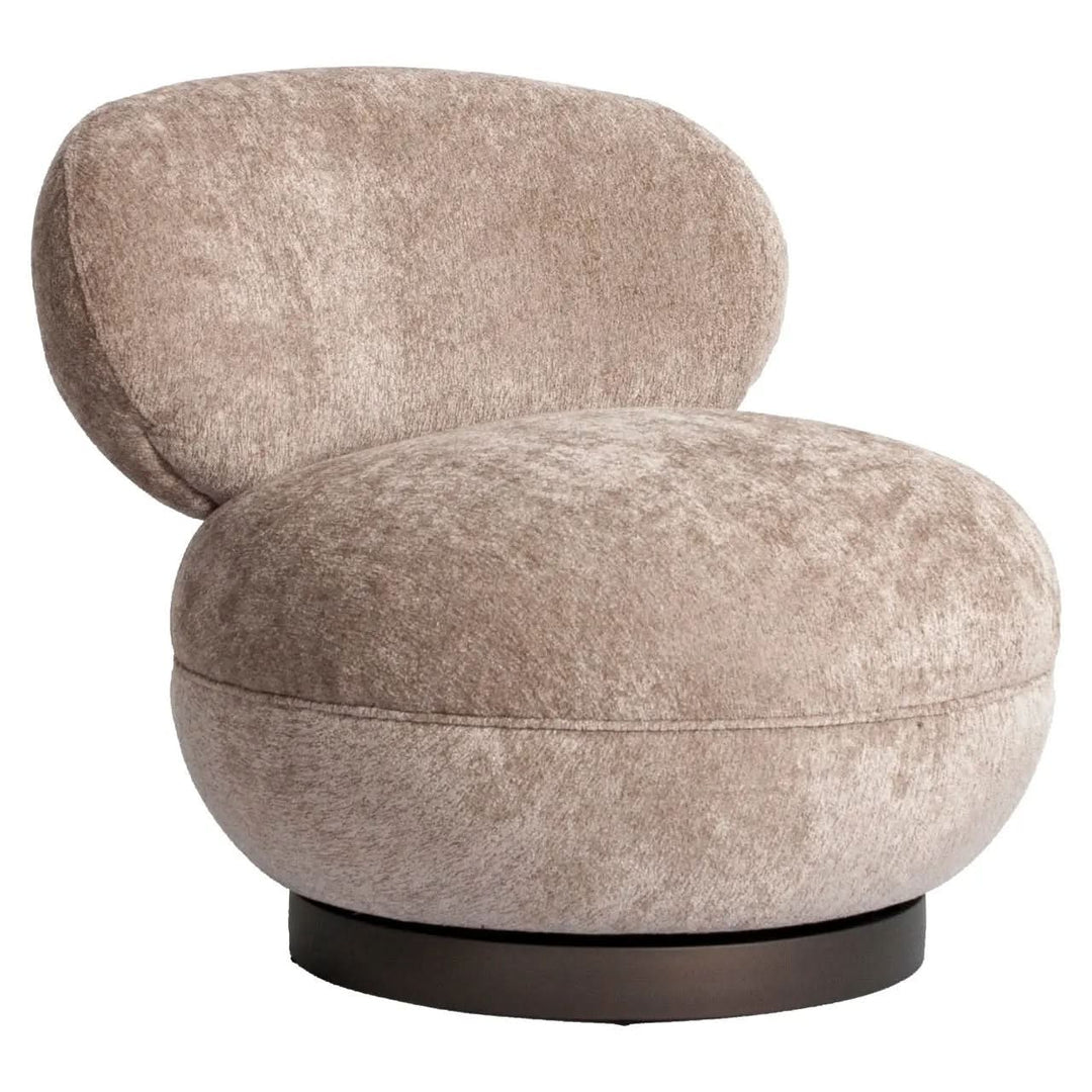 Richmond Interiors Jace Be Easy Sand Swivel Lounge Chair
