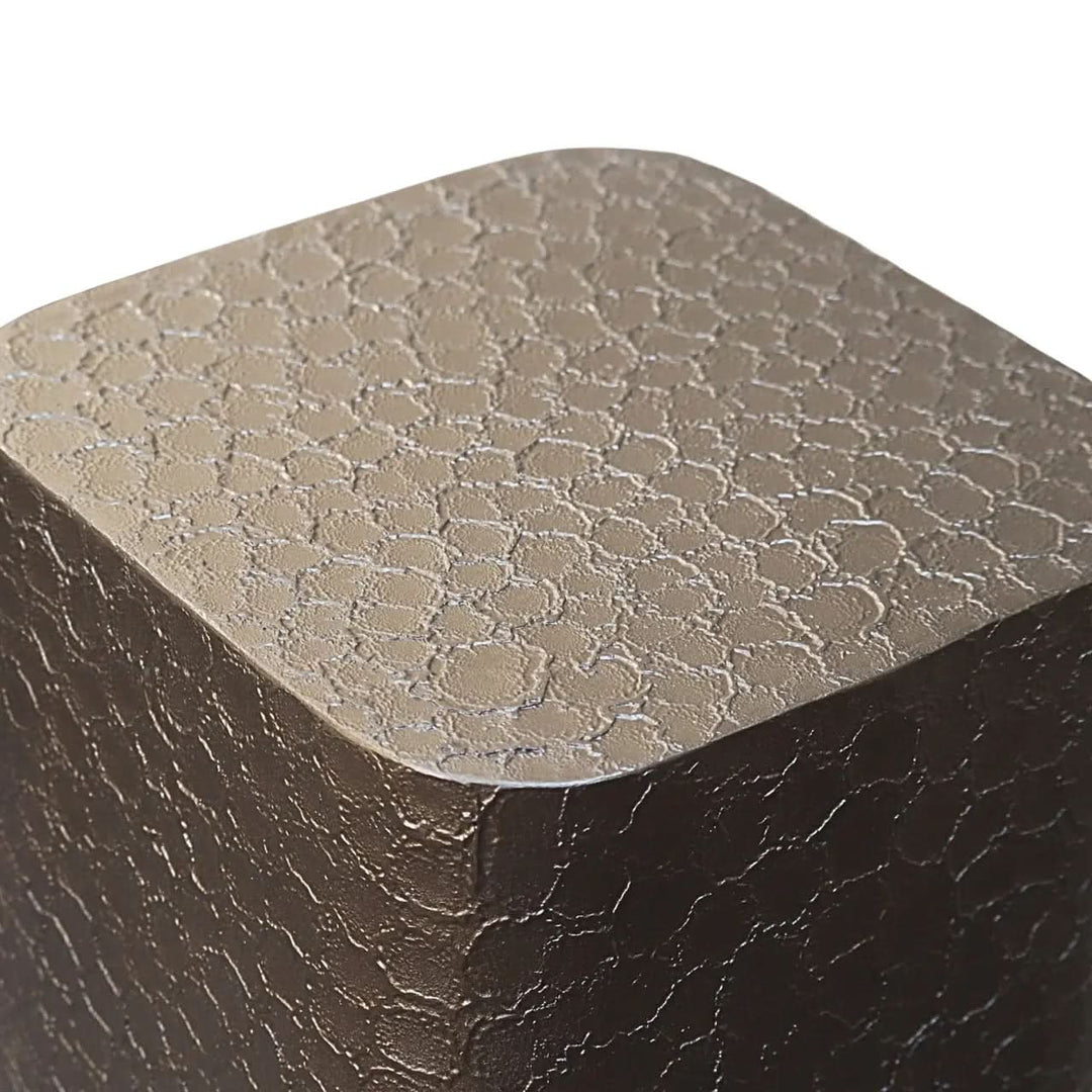 Richmond Interiors Derwin Brunzae Column